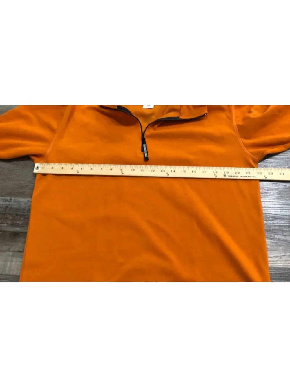 The North Face Mens Medium Orange 1/4 Zip Long Sleeve Fleece Pullover